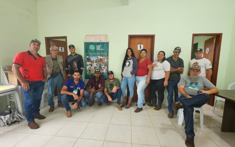 11 alunos concluem curso gratuito de Inseminação Artificial de Bovinos