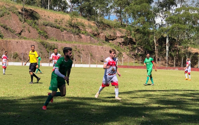 Copa da Amizade agita Estádio Municipal Ulysses Fernandes em Arantina